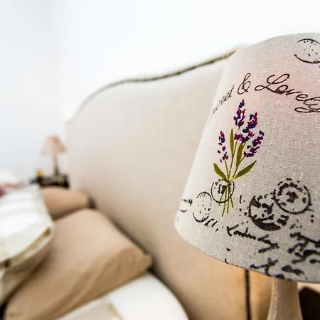 Appartamento Belem! Charming 2 Bedroom W Terrace, Wifi & Free Street Parking Lisbona