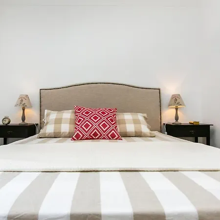 Apartment Belem! Charming 2 Bedroom W Terrace, Wifi & Free Street Parking Lisbon