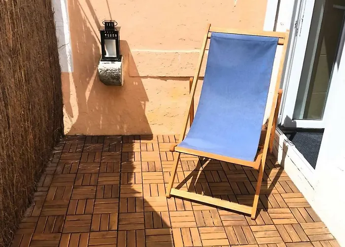 Appartement Belem! Charming 2 Bedroom W Terrace, Wifi & Free Street Parking