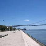 公寓 Belem! Charming 2 Bedroom W Terrace, Wifi & Free Street Parking Lisboa