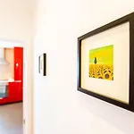 公寓 Belem! Charming 2 Bedroom W Terrace, Wifi & Free Street Parking Lisboa
