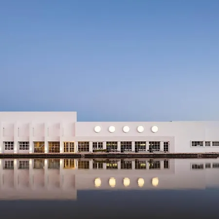 Апартаменти Belem! Charming 2 Bedroom W Terrace, Wifi & Free Street Parking *