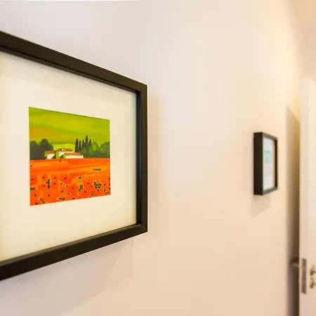 Belem! Charming 2 Bedroom W Terrace, Wifi & Free Street Parking Лиссабон