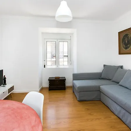 Daire Belem! Charming 2 Bedroom W Terrace, Wifi & Free Street Parking Lisboa
